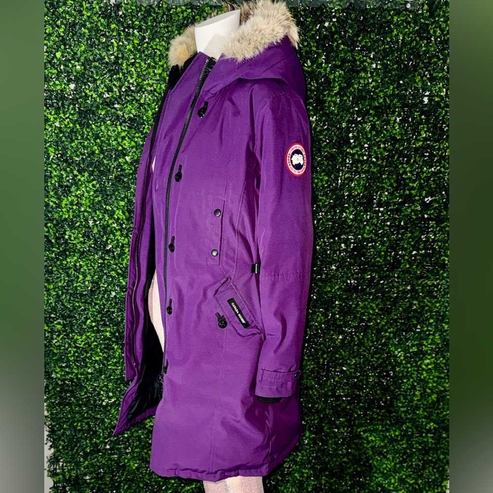 Women's Canada Goose Kensington Parka with Fur-Trim Hood